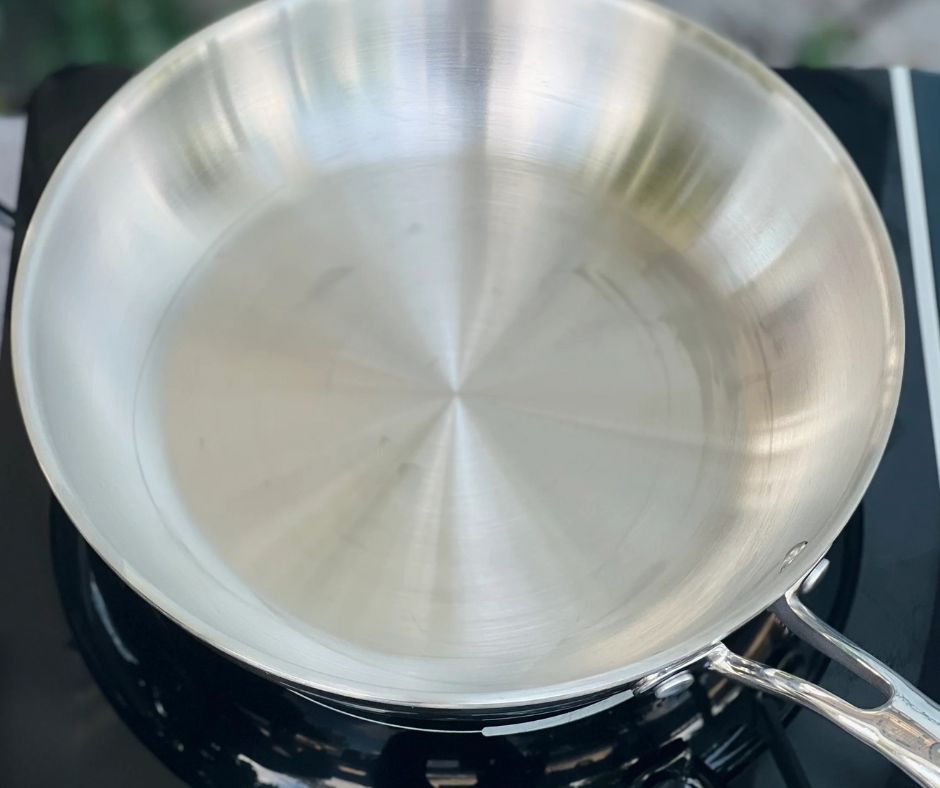 Cách chống dính chảo inox đơn giản mà hiệu quả