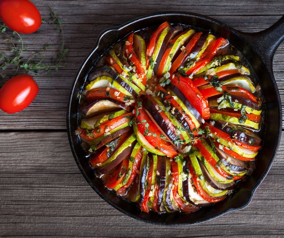 Chảo gang dày chống dính bền bỉ, truyền nhiệt đều và giữ hương vị món ăn